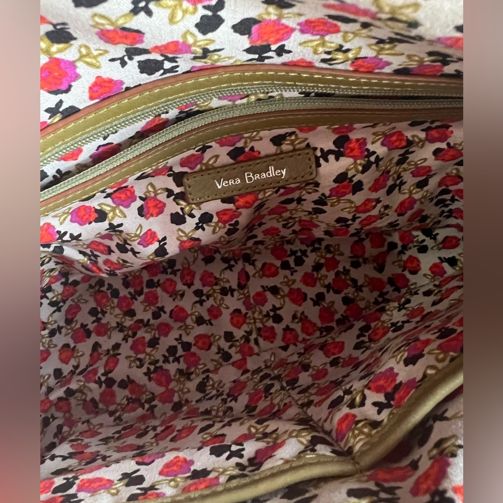 Vera Bradley Women's Green Leather Carson Shoulder Bag/Crossbody Purse - Picture 6 of 8